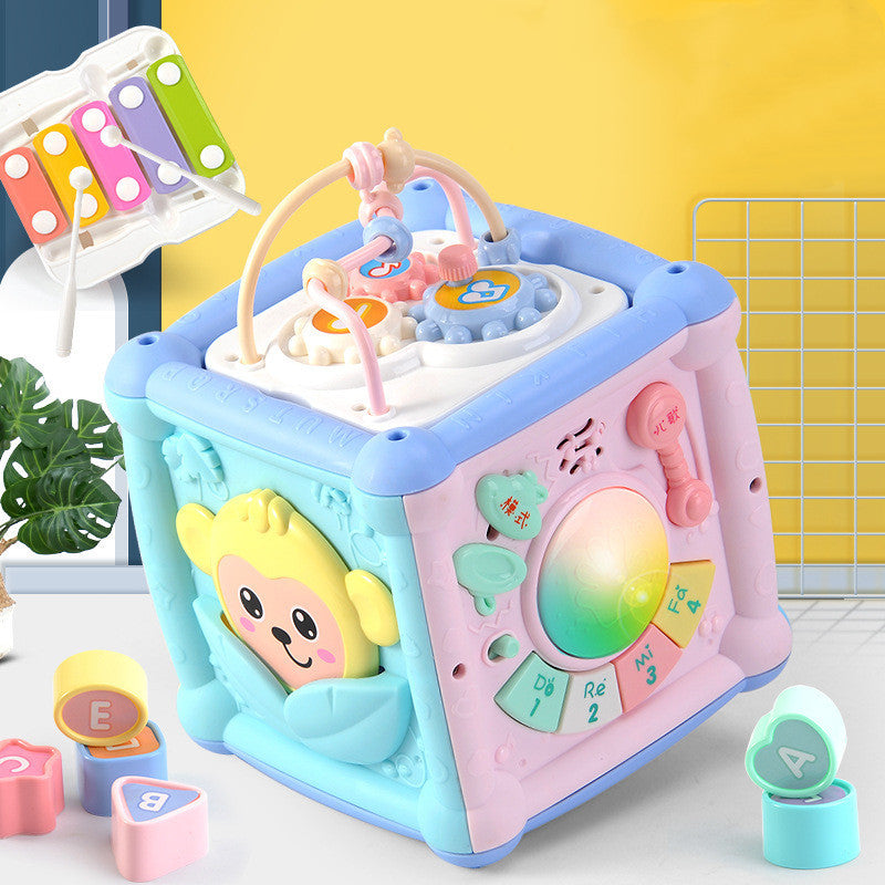 0〜2歳向けの知育おもちゃ、集中力と好奇心を育てる活動キューブ