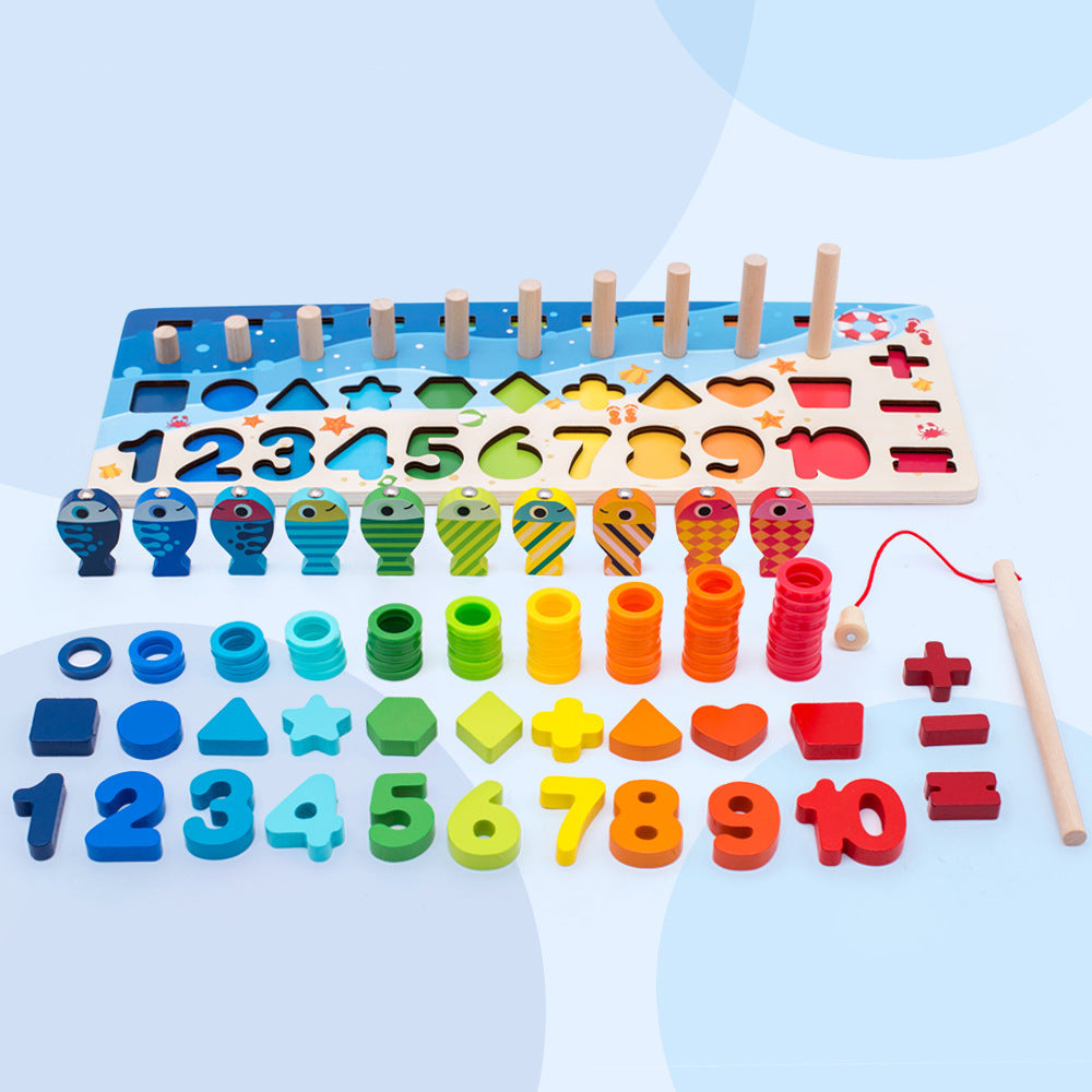 幼児が数字パズルを完成させて嬉しそうにしているシーン
